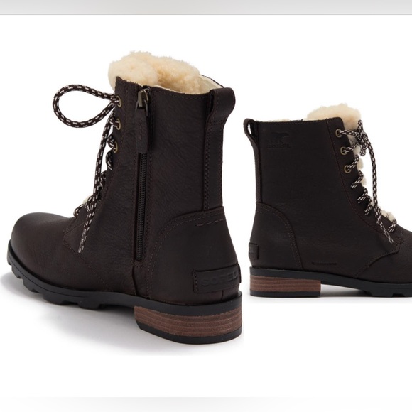 Sorel Emelie Geniune Shearling Short Lace up boots color blackned brown - Picture 2 of 13
